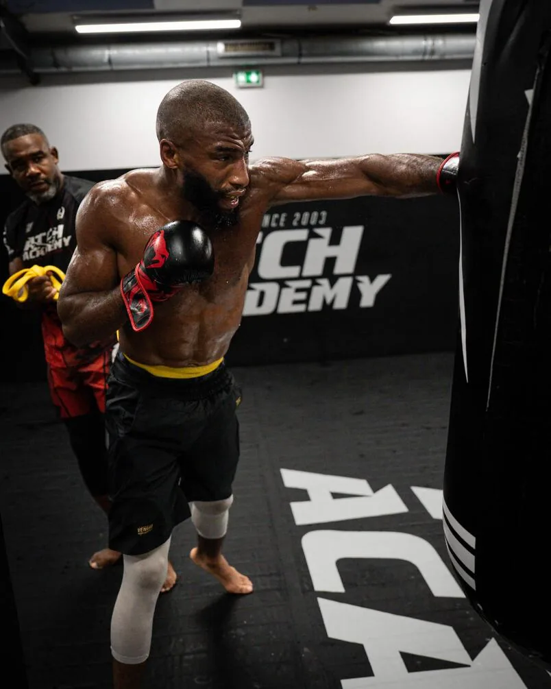Paris hosts UFC Fight Night featuring Hooker and Parnasse main event
